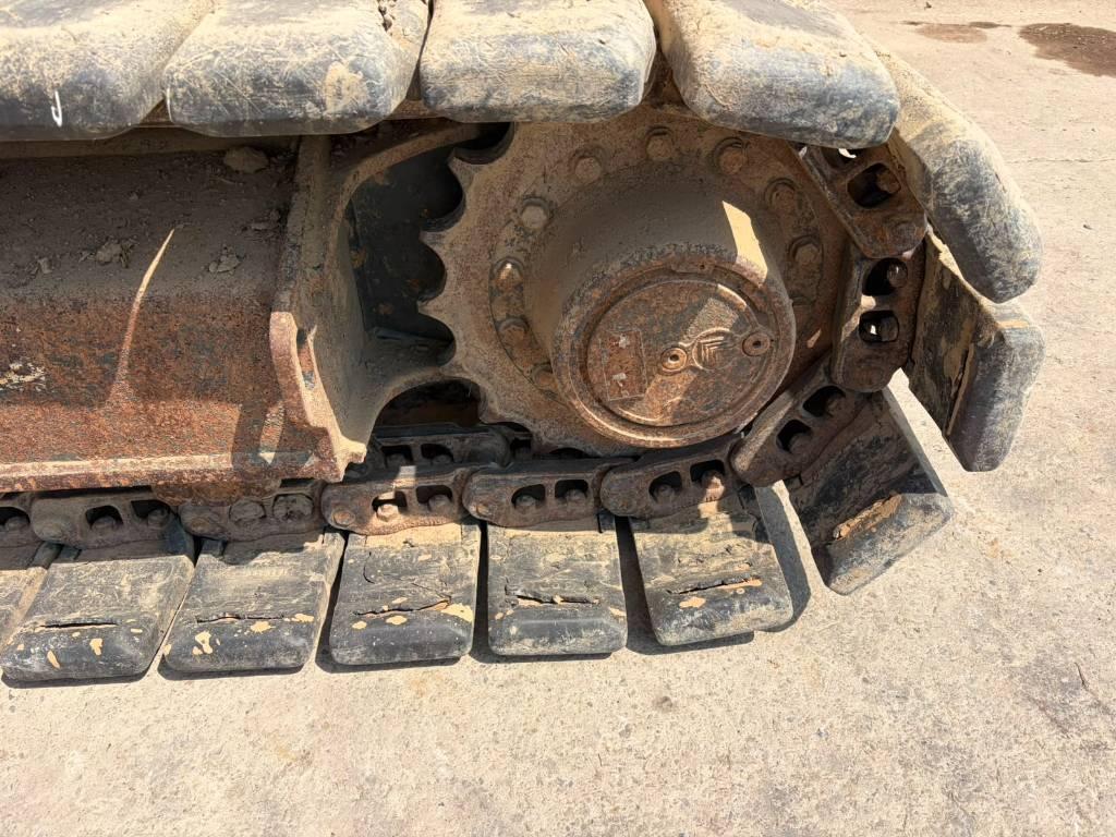 Komatsu PC 88 MR Midi excavators  7t - 12t